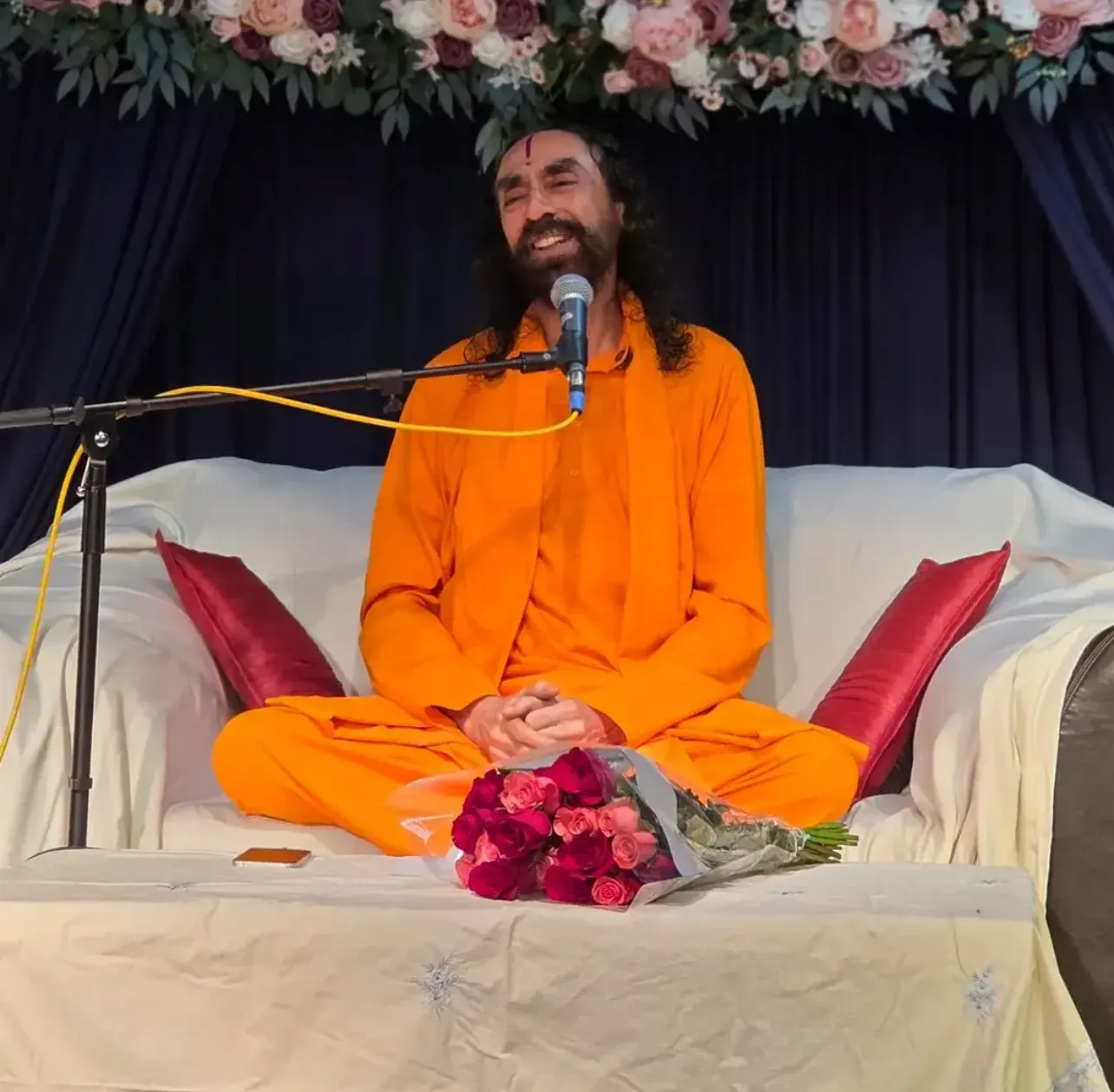 Over two enriching days, Swami Mukundananda shared profound insights in his uniquely engaging and practical style. 